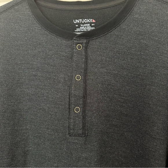 UNTUCKit Men’s Textured Schrock Long Sleeve Henley Shirt Size XL Black - Picture 3 of 9